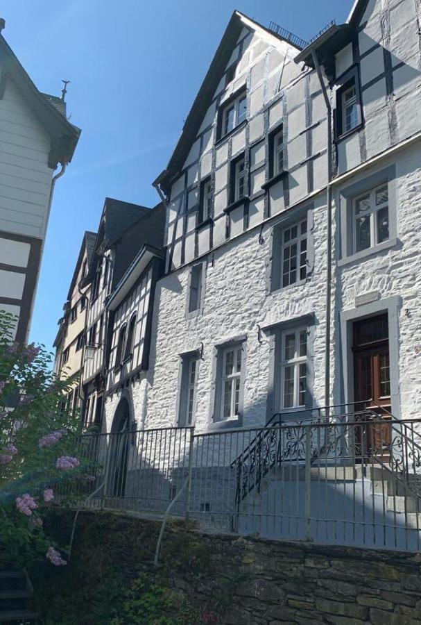 Manoir -1654- Historisch Schlafen In Monschaus Altstadt Extérieur photo